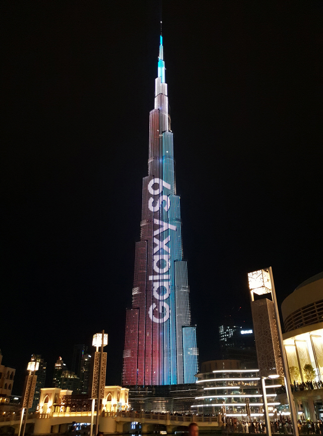 세계 최고층 두바이 빌딩서 갤럭시 광고 기사 이미지