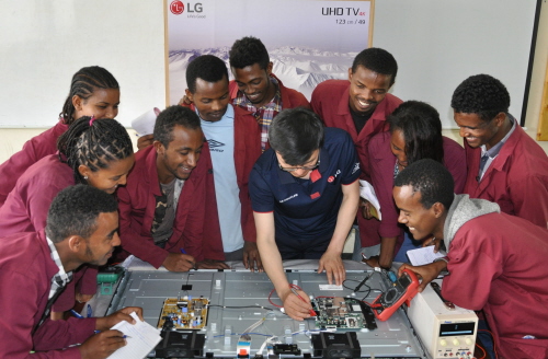 LG전자, 에티오피아 ‘자립의 꿈’ 돕는다 기사 이미지